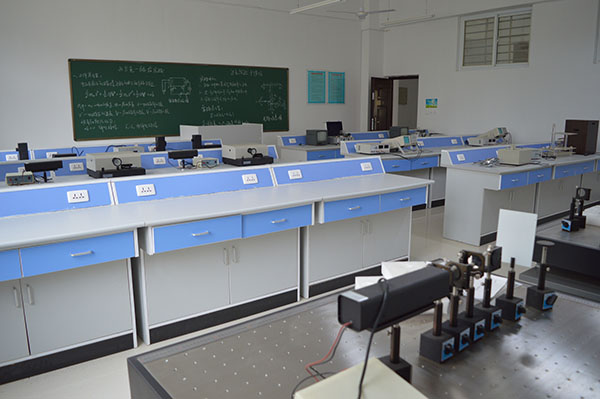 信陽學院理工學院大學物理實驗室教學儀器建設與應用